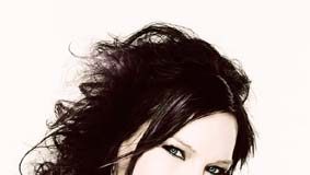 Conheça a nova vocalista do Nightwish