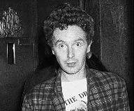 Morre Malcolm McLaren, criador de boa parte da cultura Punk