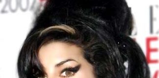 Holy Fuck! Amy Winehouse morreu!