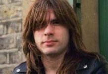 Macaco mata Bruce Dickinson