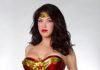 Mulher-Maravilha vai mostrar as pernas na TV!