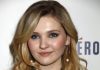 Maggie: Abigail Breslin será a filhinha zumbi de Arnold Schwarzenegger!