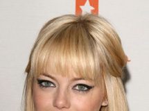 Emma Stone já está loira para interpretar Gwen Stacy!