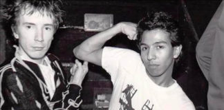 Dica de Documentário: Who the Fuck Is That Guy? conta a história de um ilustre mas importante desconhecido do ramo musical Delfos, Michael Alago