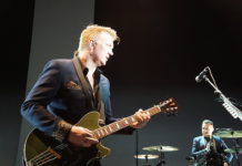 Seria Josh Homme um grande babaca? Josh Homme, Delfos