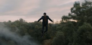 Crítica: Lua de Júpiter vai fazer você acreditar que um homem pode levitar Delfos, Lua de Júpiter