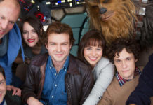 Crítica Han Solo: Uma História Star Wars é puro fanservice Han Solo: Uma História Star Wars, Delfos