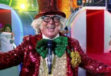 Crítica Chacrinha: O Velho Guerreiro – Terezinha, tá por aí? Chacrinha, Chacrinha filme, Chacrinha: O Velho Guerreiro, Andrucha Waddington, Delfos