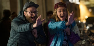 Crítica Casal Improvável: Ah, moleque! Crítica Casal Improvável, Casal Improvável, Seth Rogen, Charlize Theron, Delfos