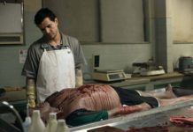 Crítica Morto Não Fala: assombração tupiniquim Crítica Morto Não Fala, Morto Não Fala, Bianca Comparato, Delfos