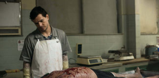 Crítica Morto Não Fala: assombração tupiniquim Crítica Morto Não Fala, Morto Não Fala, Bianca Comparato, Delfos