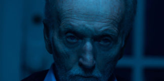 Crítica Jogos Mortais X: agora sim a qualidade voltou à série Crítica Jogos Mortais X, Jogos Mortais X, Saw X, Saw, Jogos Mortais, Tobin Bell, Delfos