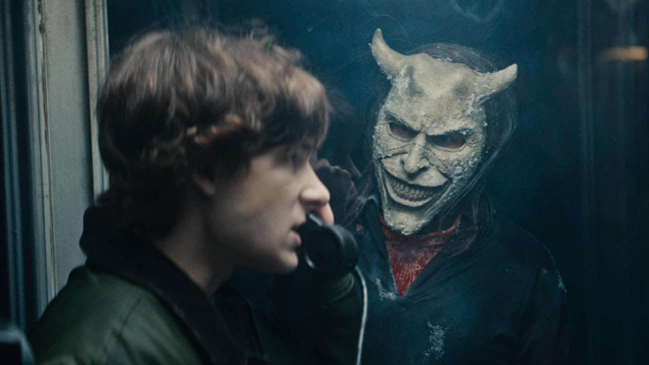 O Telefone Preto 2, Ethan Hawk, Delfos