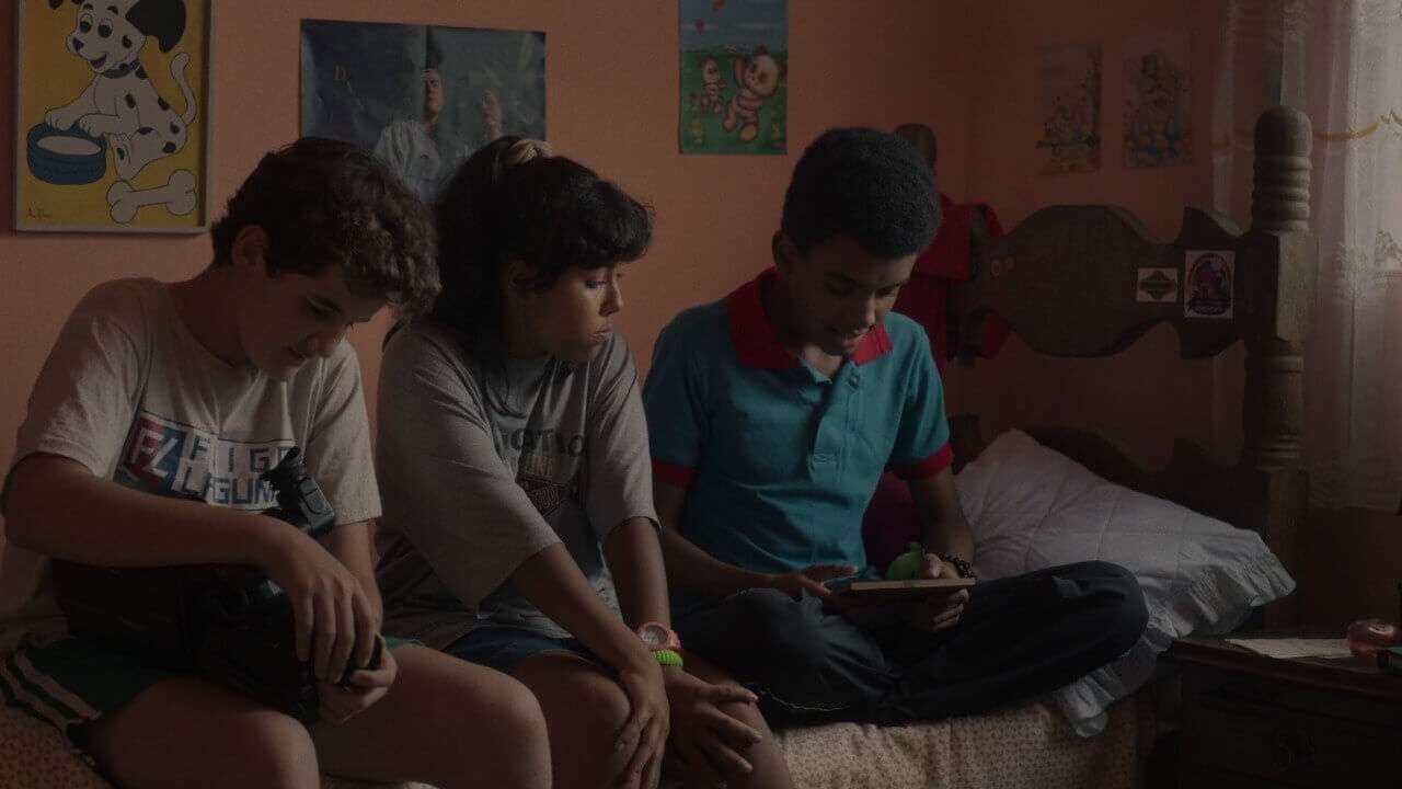 O Último Episódio, Delfos, Caverna do Dragão