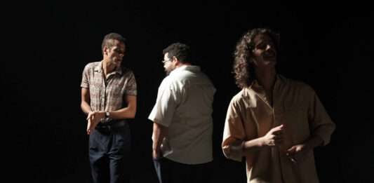 Crítica A Vida Secreta de Meus Três Homens: pesadelo com ótimos cenários A Vida Secreta de Meus Três Homens, Letícia Simões, Embaúba Filmes, Delfos