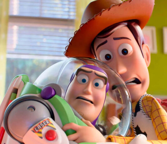 Crítica Toy Story 5: charmoso, engraçado e muito triste Toy Story 5, Disney, Pixar, Delfos