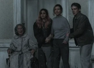 Crítica A Morte do Demônio Em Chamas: Burn, zombie, burn Evil Dead Burn, A Morte do Demônio Em Chamas, Delfos, Sony